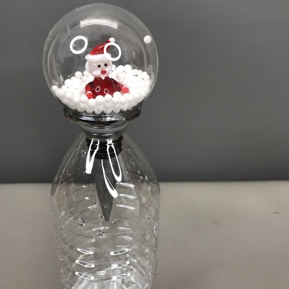 Boston Warehouse Other - CHRISTMAS SANTA SNOW GLOBE WINE BOTTLE PLUG STOPPER